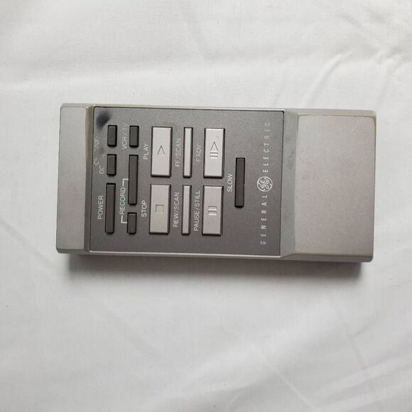 Vintage GE General Electric VCR Remote Control VSQS0269 - Made in Japan - Picture 2 of 7